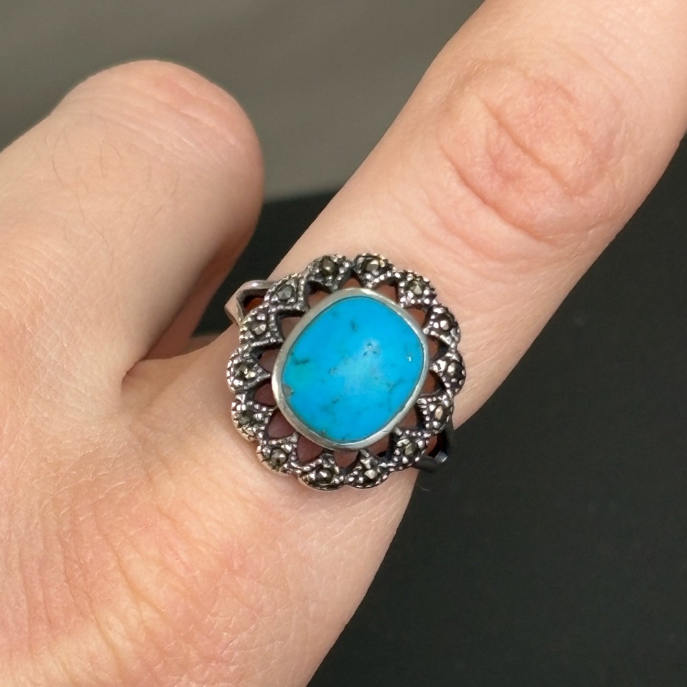 Vintage Turquoise and Marcasite .925 Sterling Silver Western Boho Ring